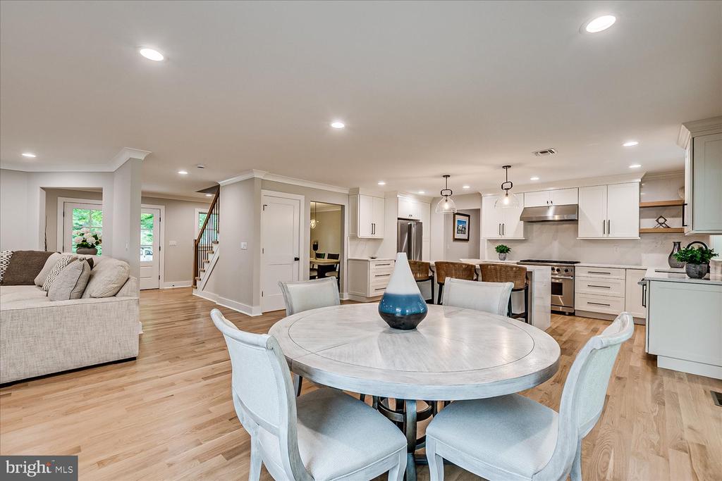 569 RIVERSIDE DRIVE