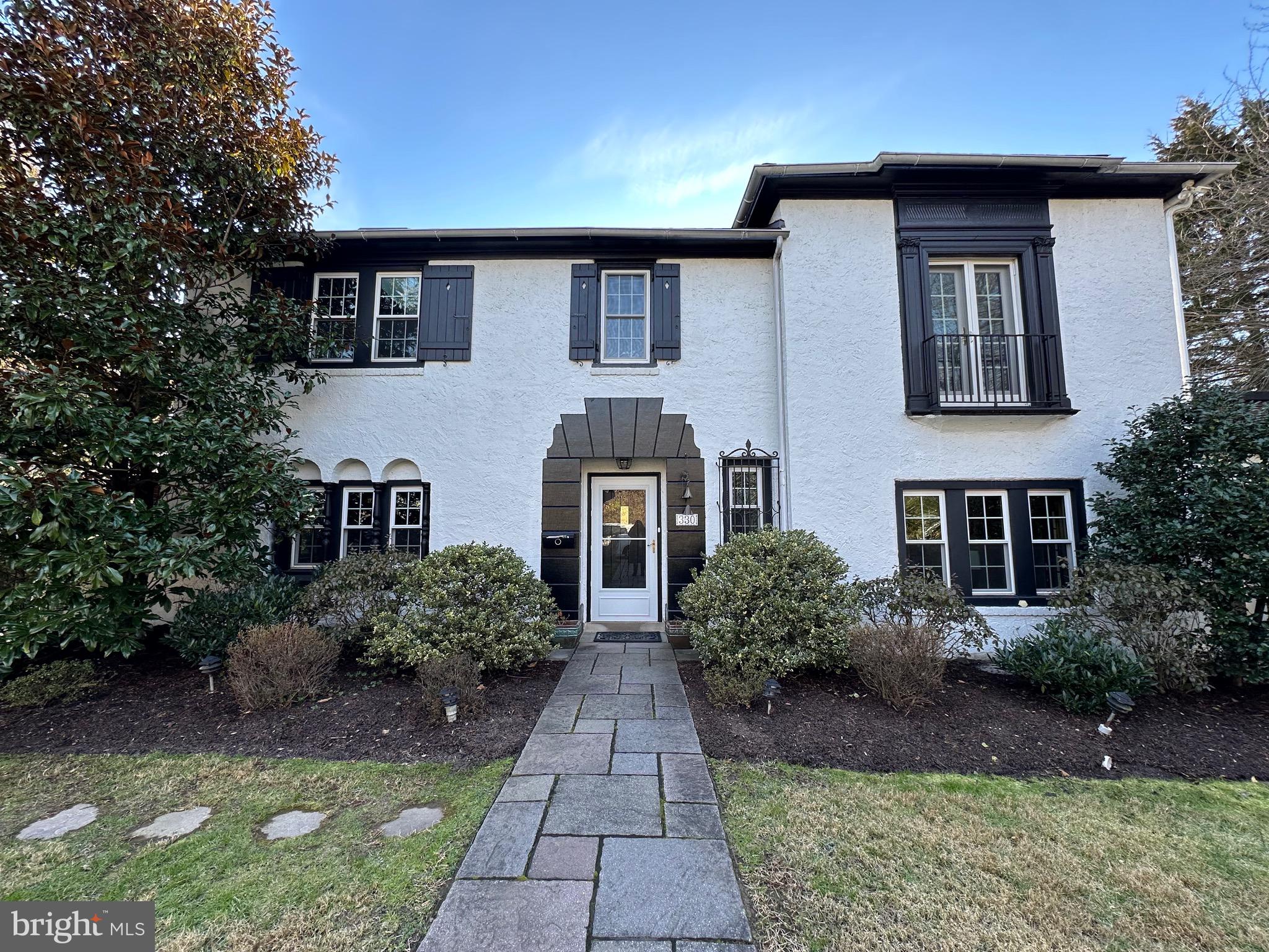 330 N Bowman Ave