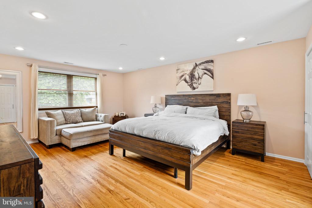104 Eagle Dr