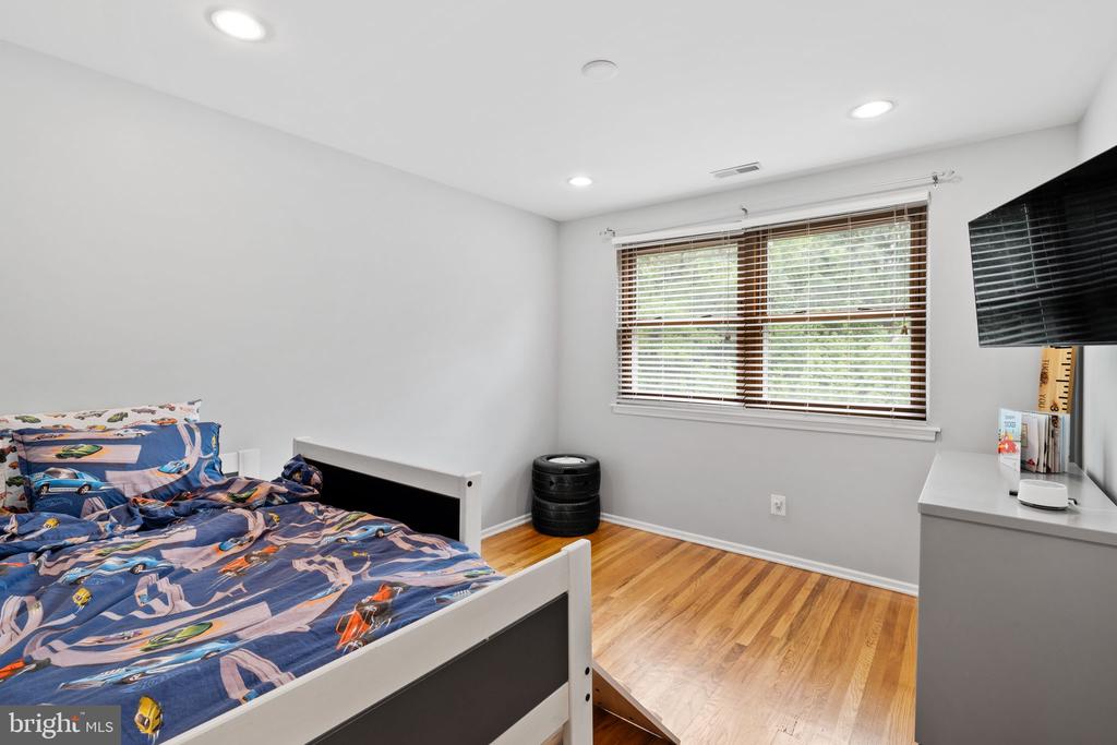 104 Eagle Dr