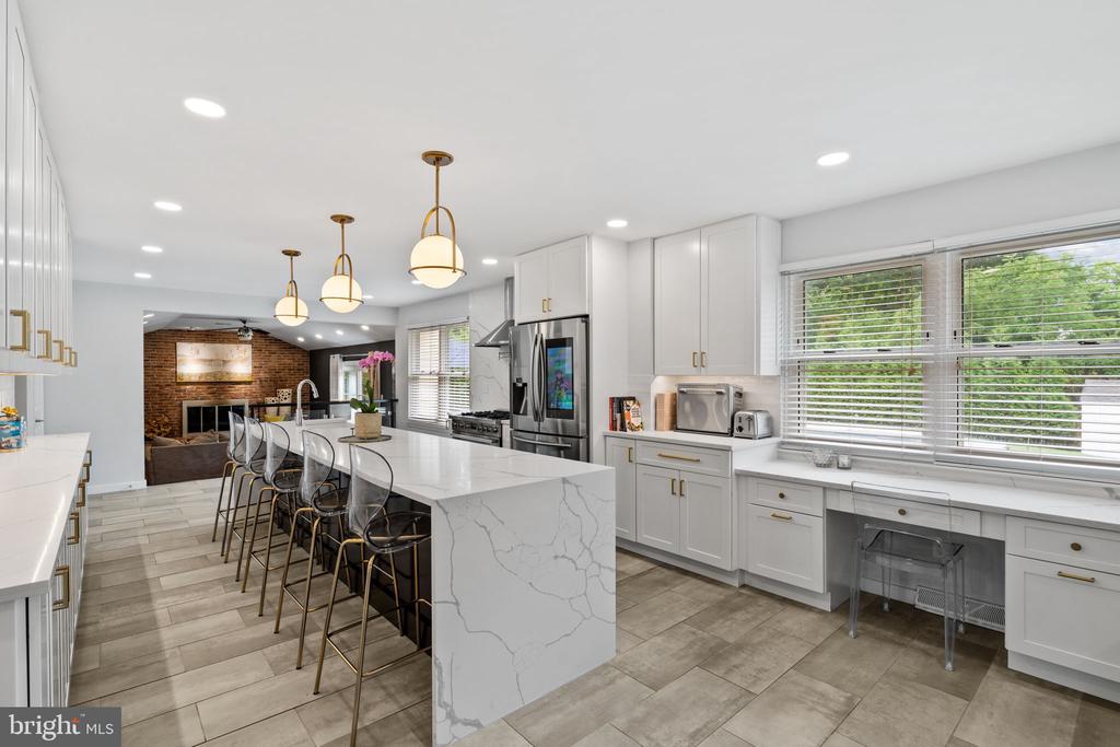 104 Eagle Dr