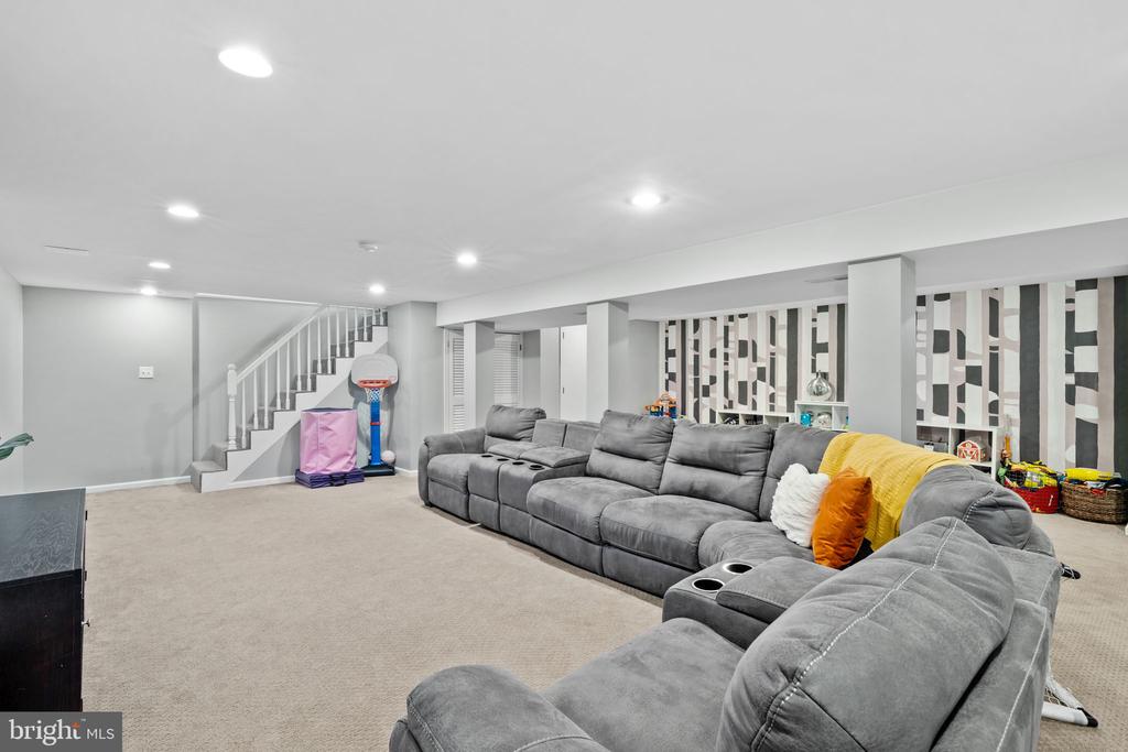 104 Eagle Dr