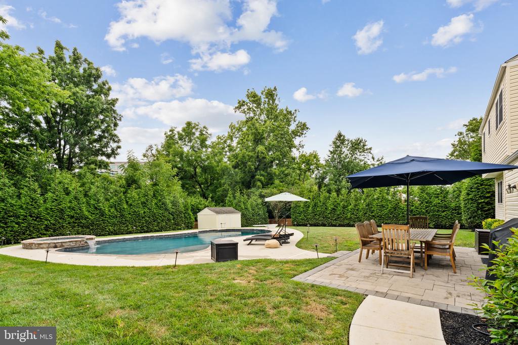 104 Eagle Dr