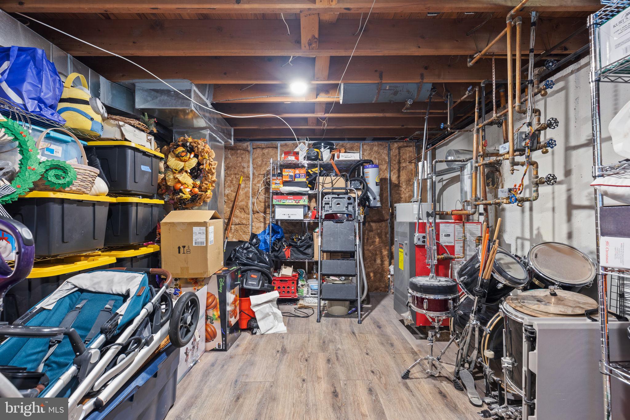 33 Colton Dr