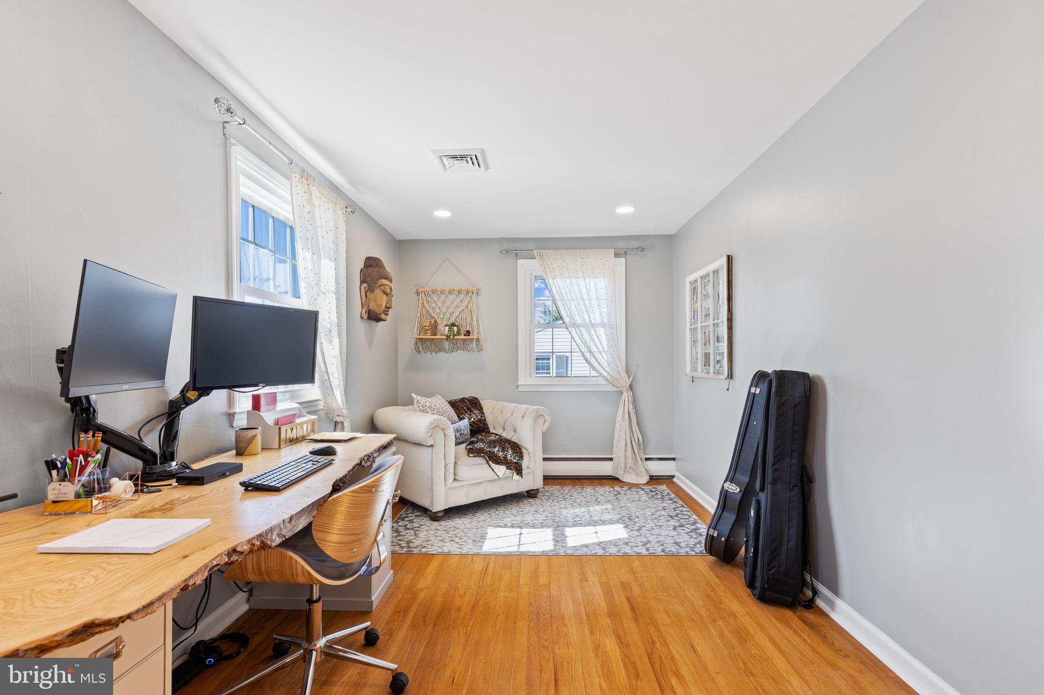 33 Colton Dr