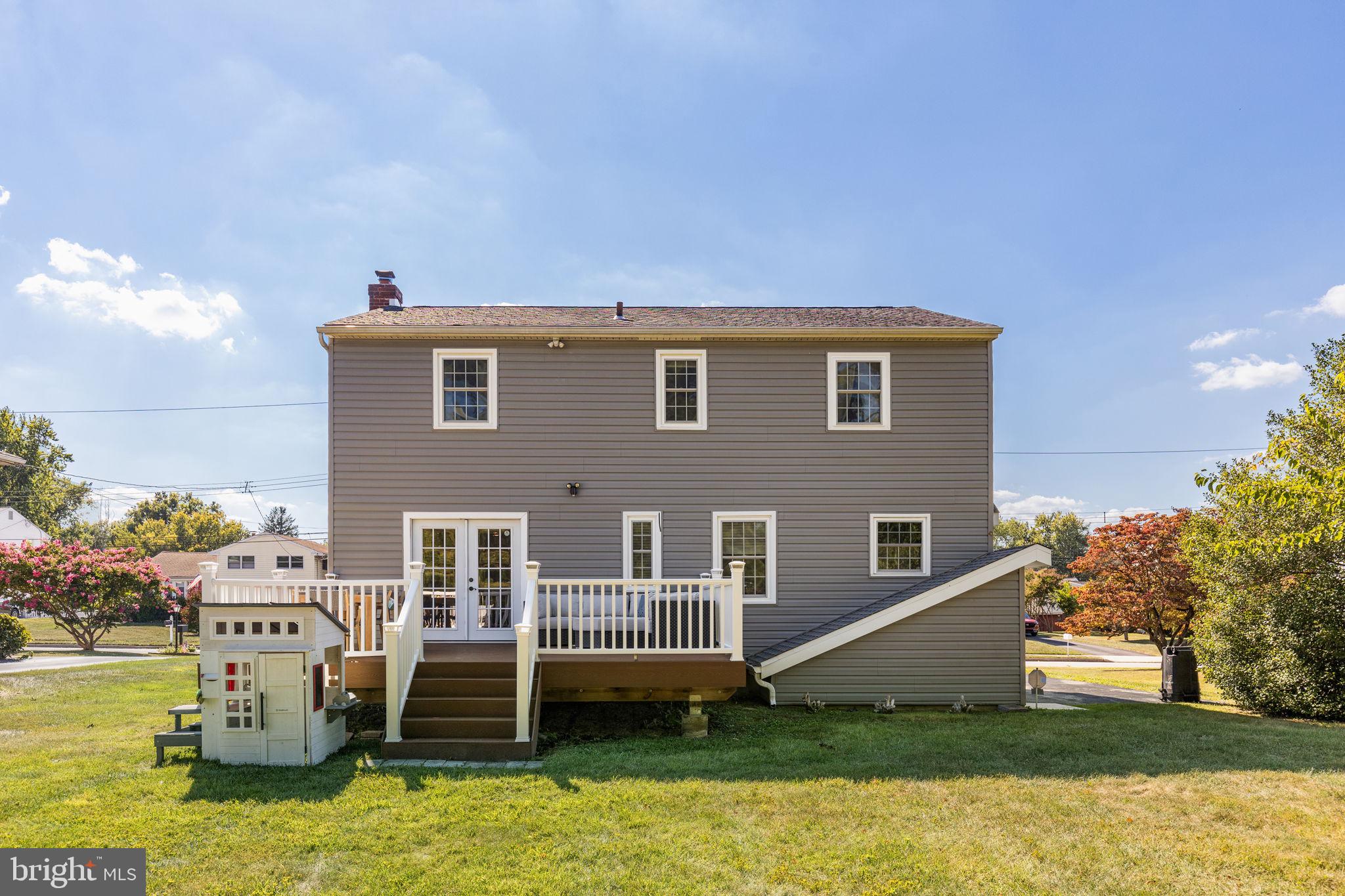 33 Colton Dr