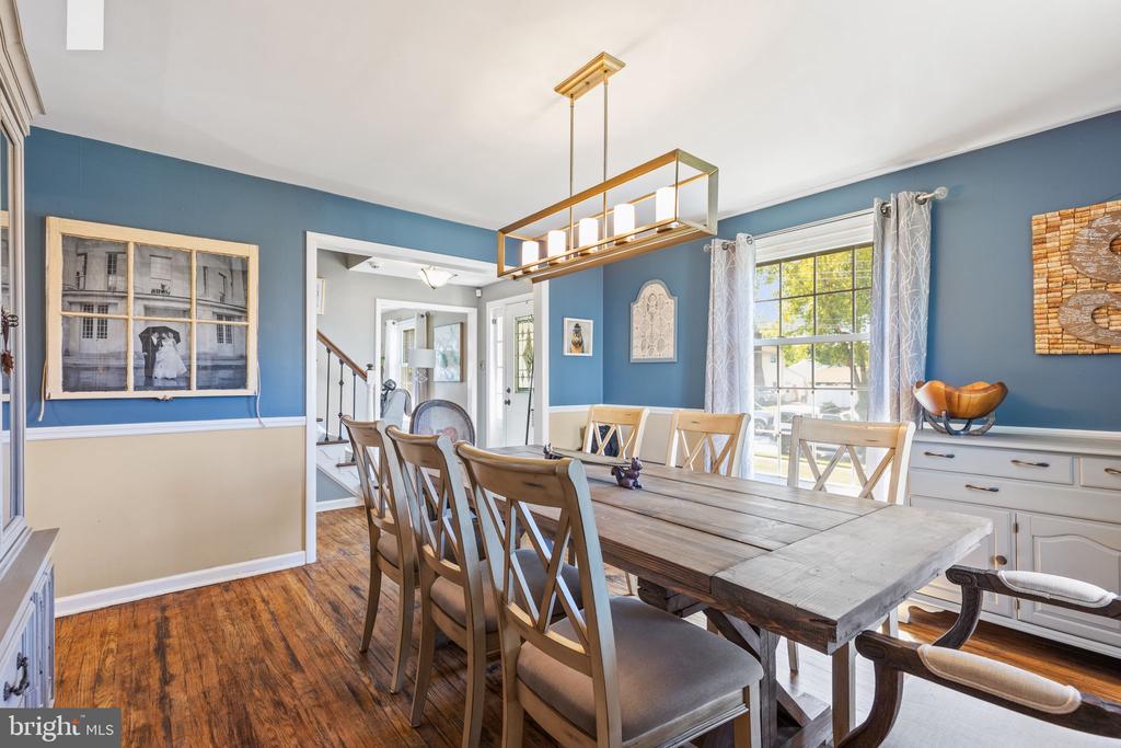 33 Colton Dr