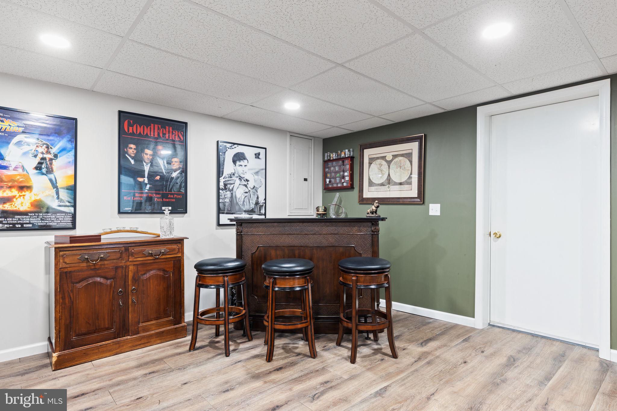 33 Colton Dr