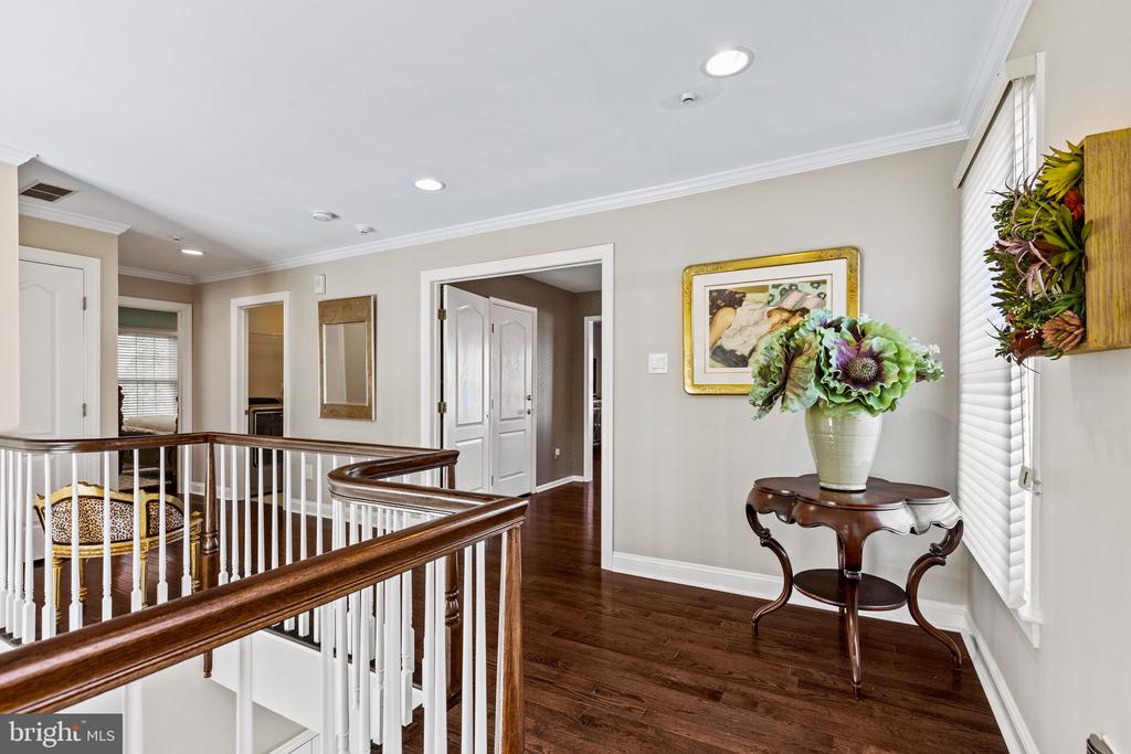 1112 Riverview Ln