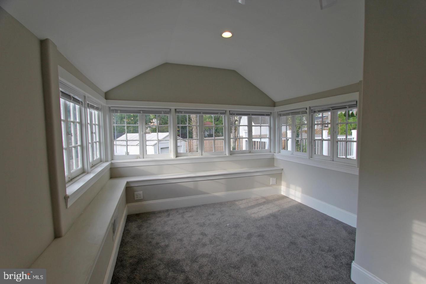 233 E MONTGOMERY AVENUE