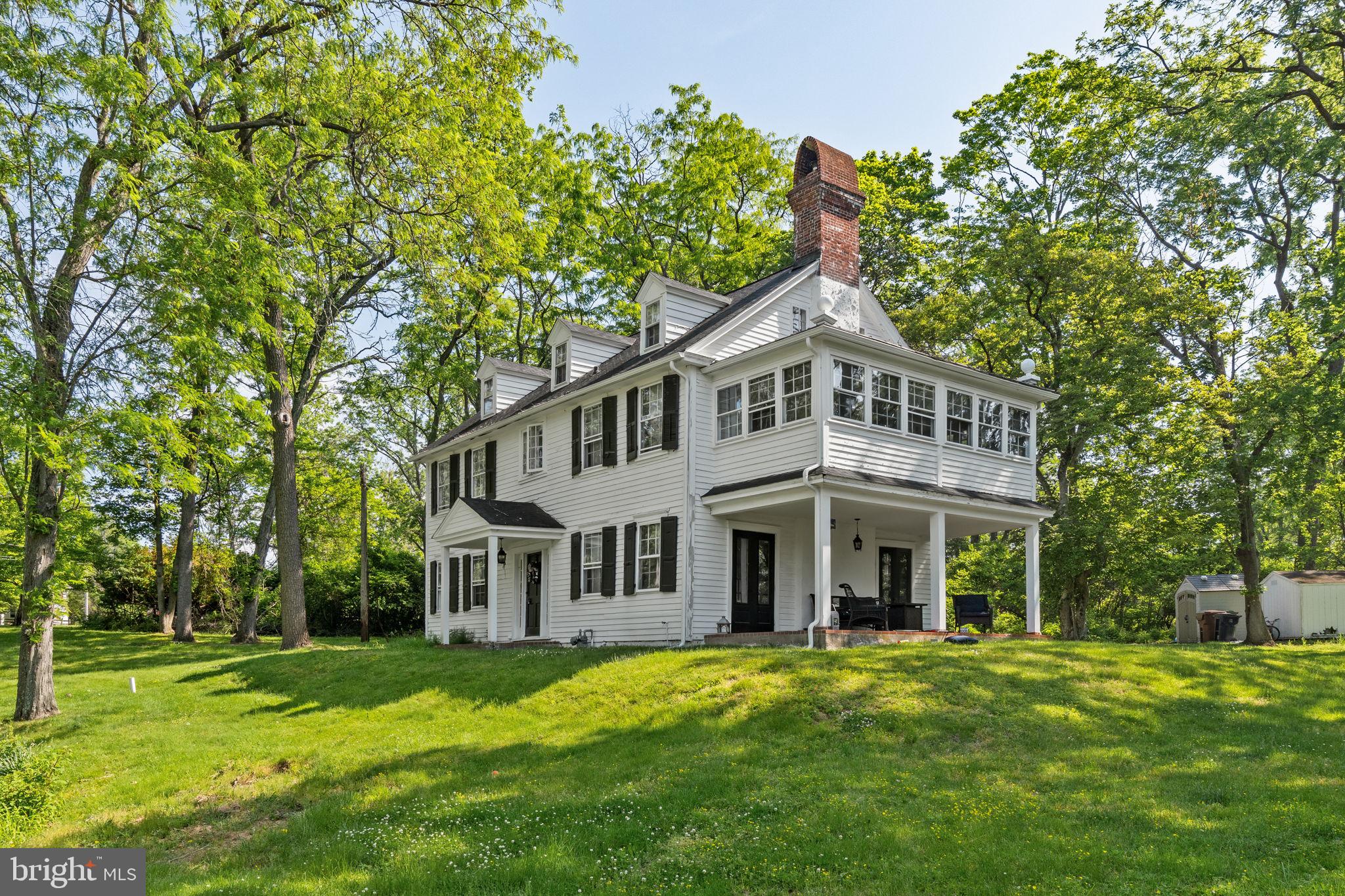1404 E BUTLER PIKE
