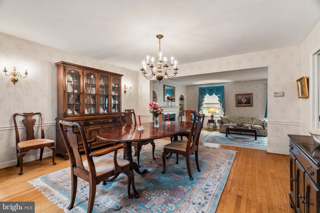 1508 SWEET BRIAR ROAD