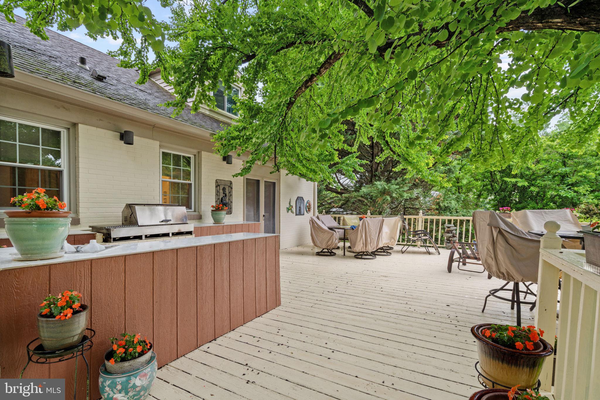 1508 SWEET BRIAR ROAD