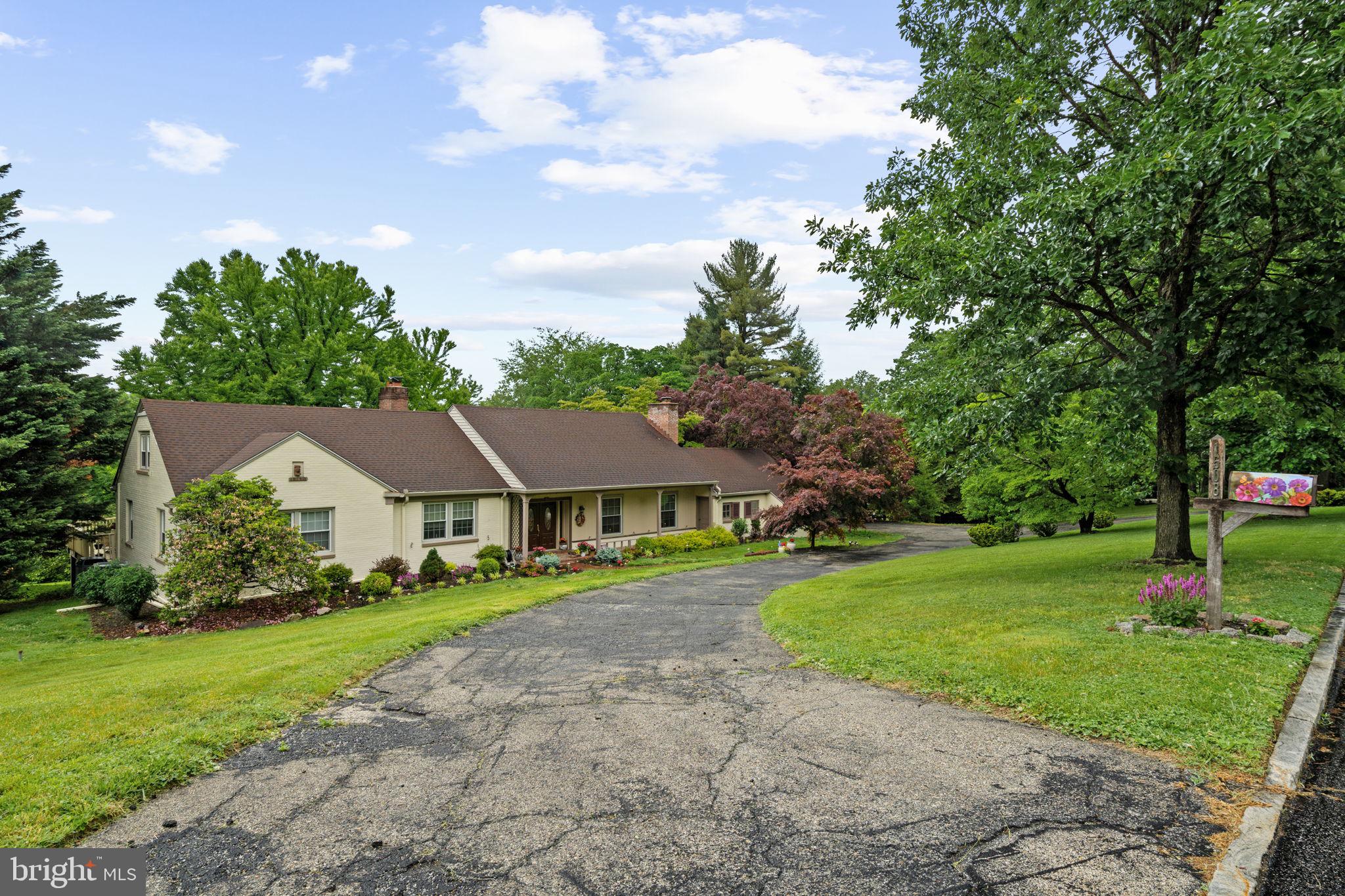 1508 SWEET BRIAR ROAD