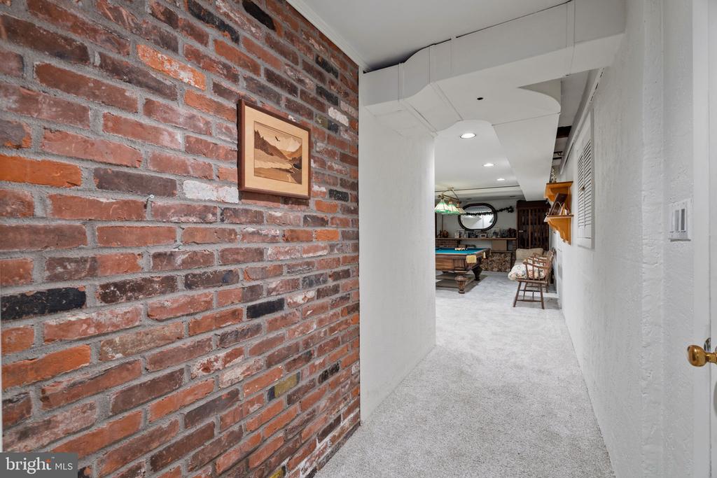 1508 SWEET BRIAR ROAD