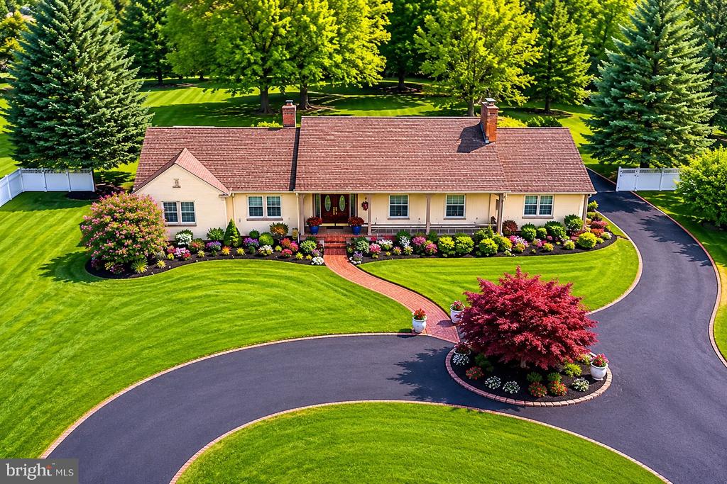 1508 SWEET BRIAR ROAD