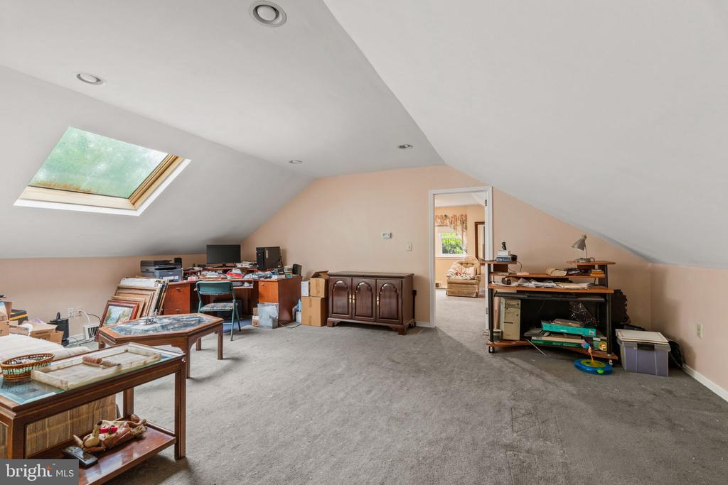 1508 SWEET BRIAR ROAD