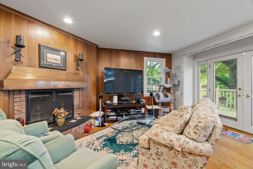 1508 SWEET BRIAR ROAD