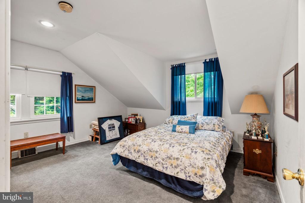 1508 SWEET BRIAR ROAD