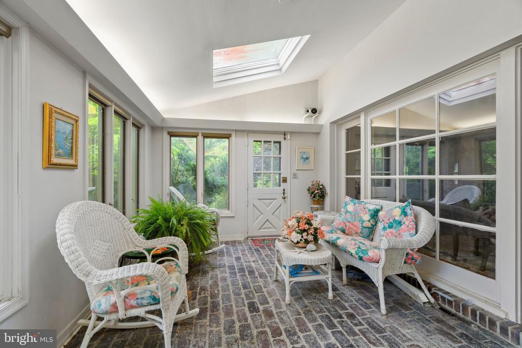 1508 SWEET BRIAR ROAD