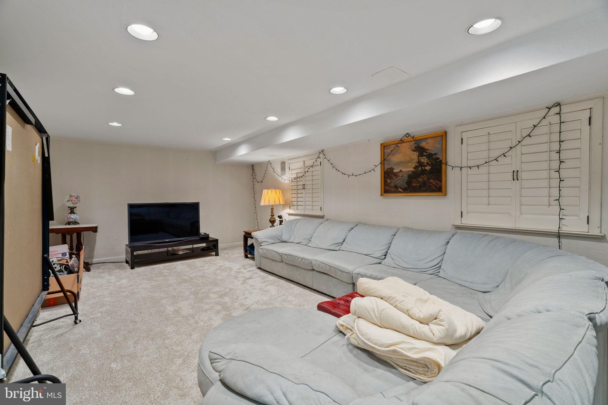 1508 SWEET BRIAR ROAD