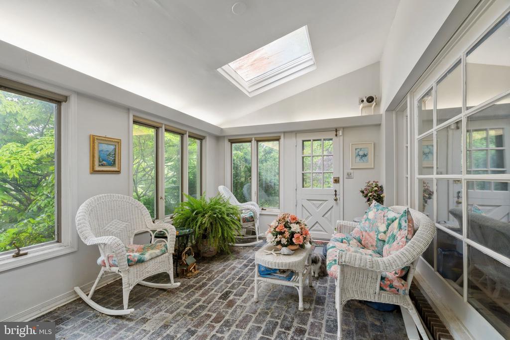 1508 SWEET BRIAR ROAD
