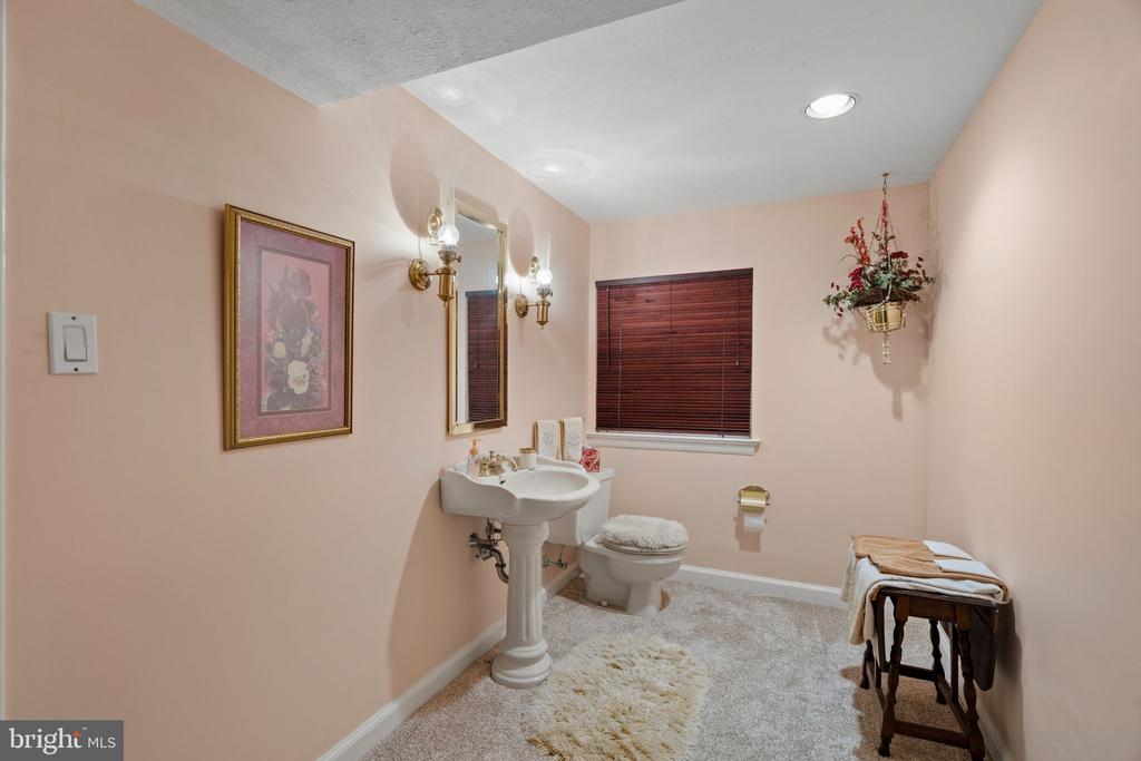 1508 SWEET BRIAR ROAD