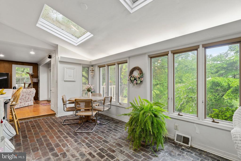 1508 SWEET BRIAR ROAD