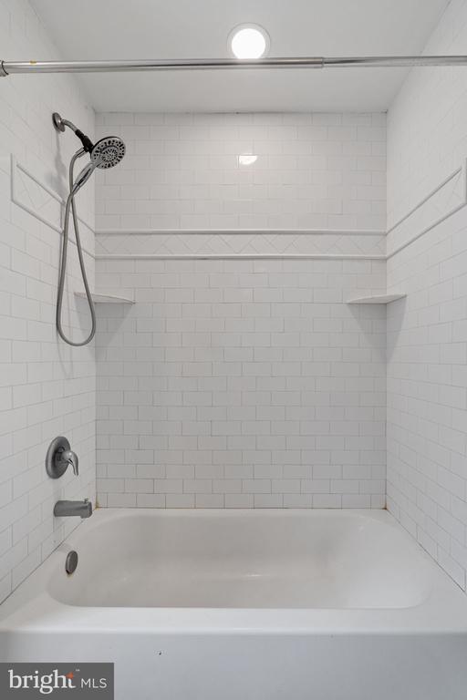 1515 BUTLER PIKE