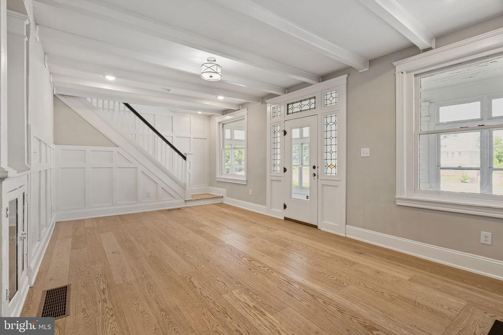 1515 BUTLER PIKE