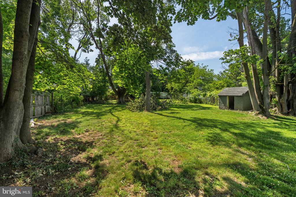 1515 BUTLER PIKE