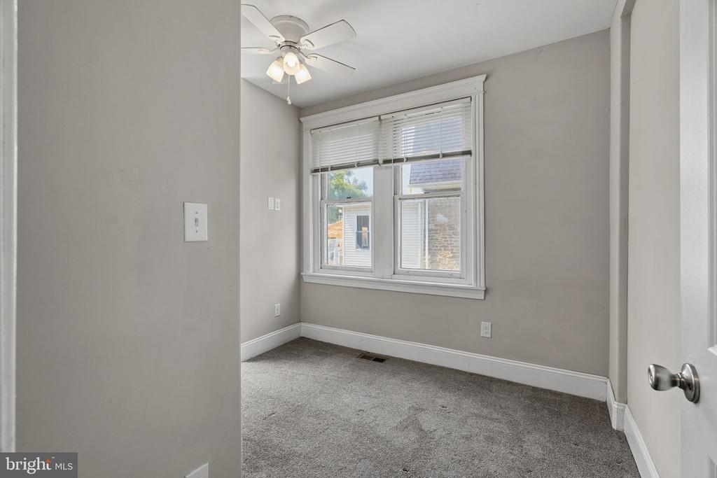 1515 BUTLER PIKE