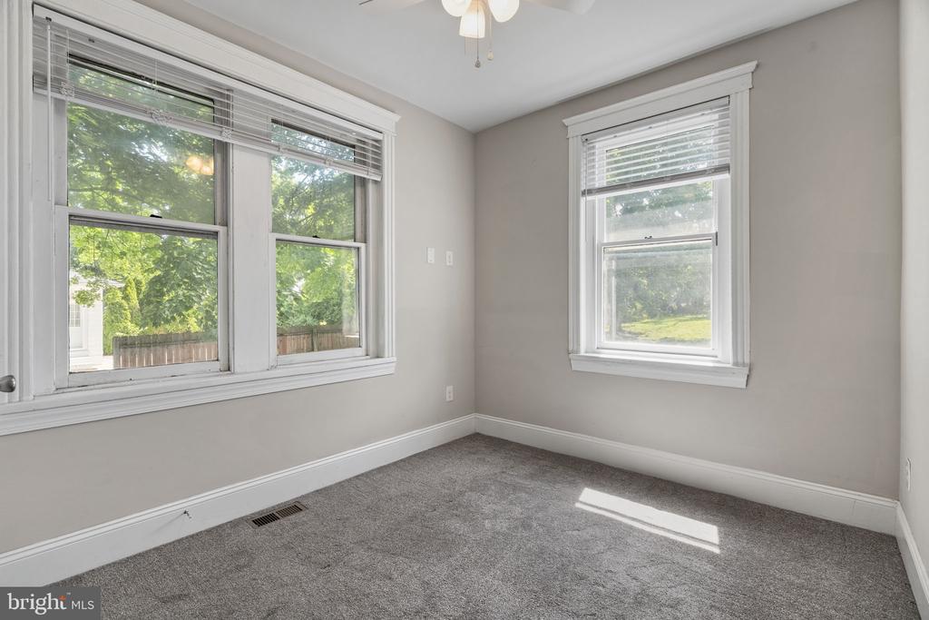 1515 BUTLER PIKE