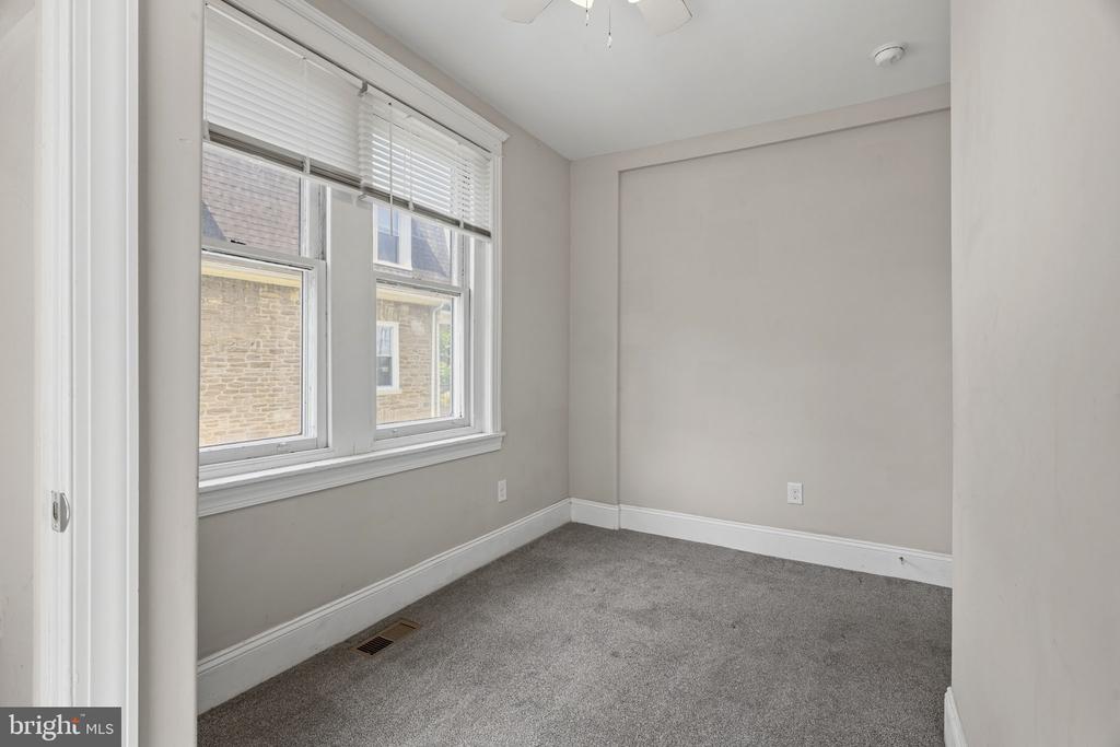 1515 BUTLER PIKE