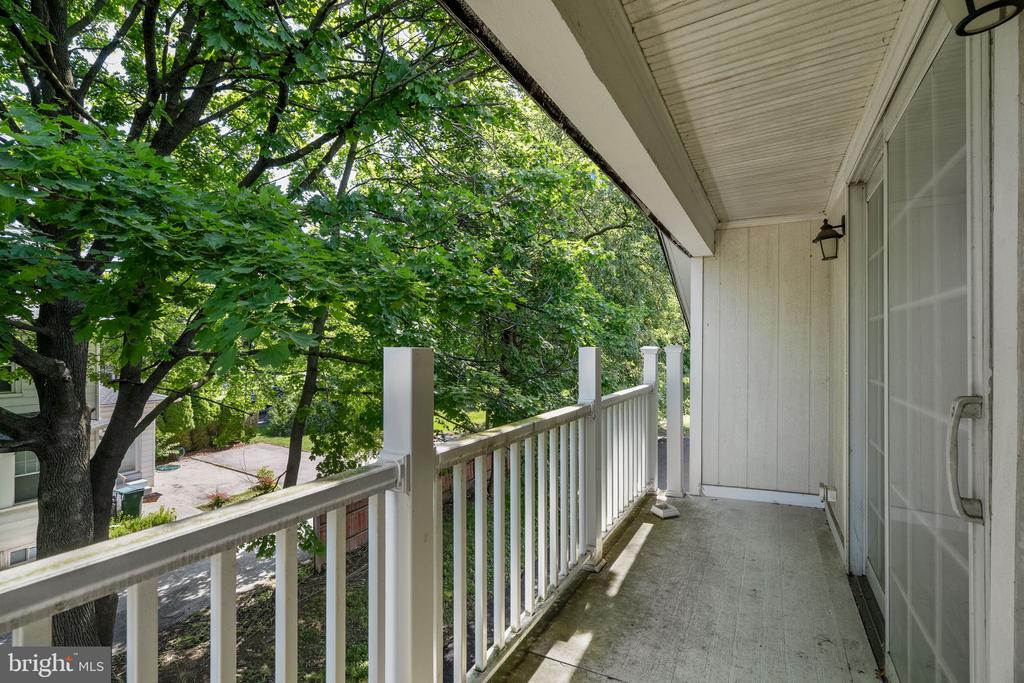 1515 BUTLER PIKE