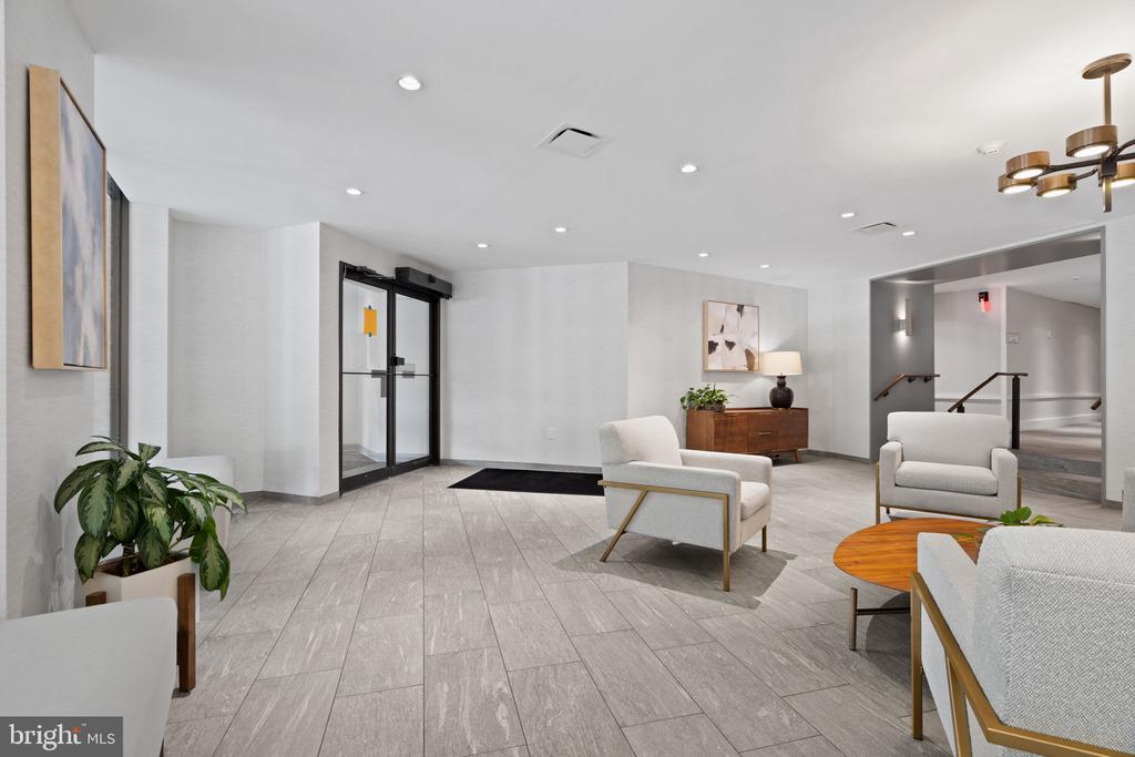 1637 OAKWOOD DRIVE Unit: CONDO 215