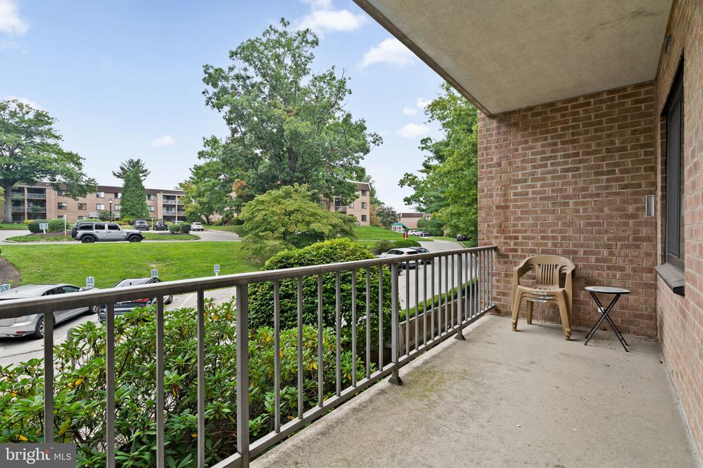 1637 OAKWOOD DRIVE Unit: CONDO 215
