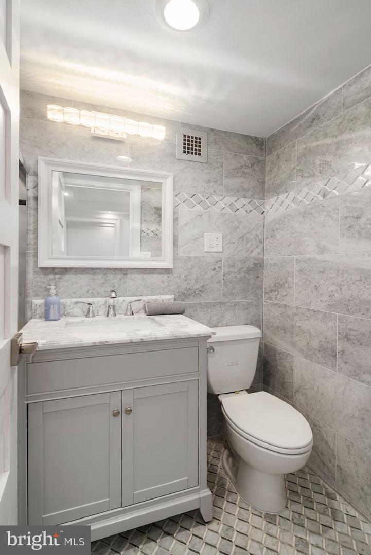 224 W Rittenhouse SQUARE Unit: 1802