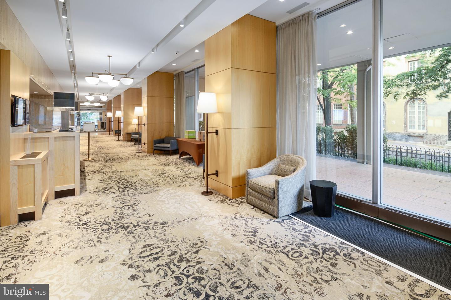 224 W Rittenhouse SQUARE Unit: 1802