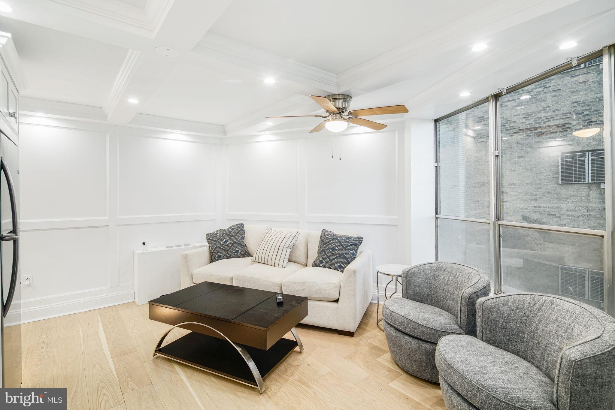 224 W Rittenhouse SQUARE Unit: 1802