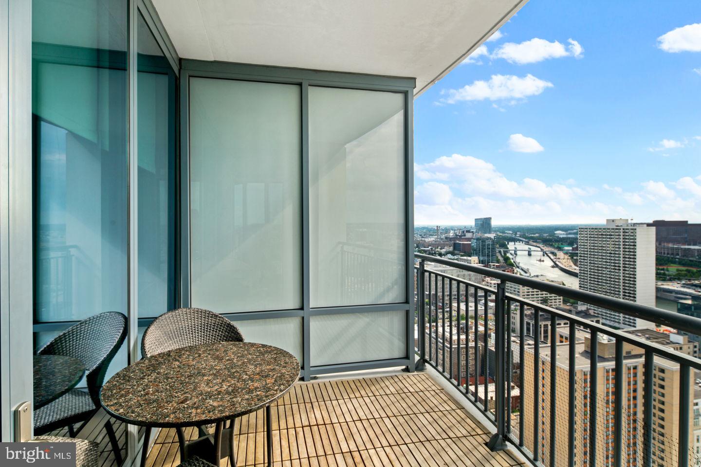 2101 Market STREET Unit: 2302