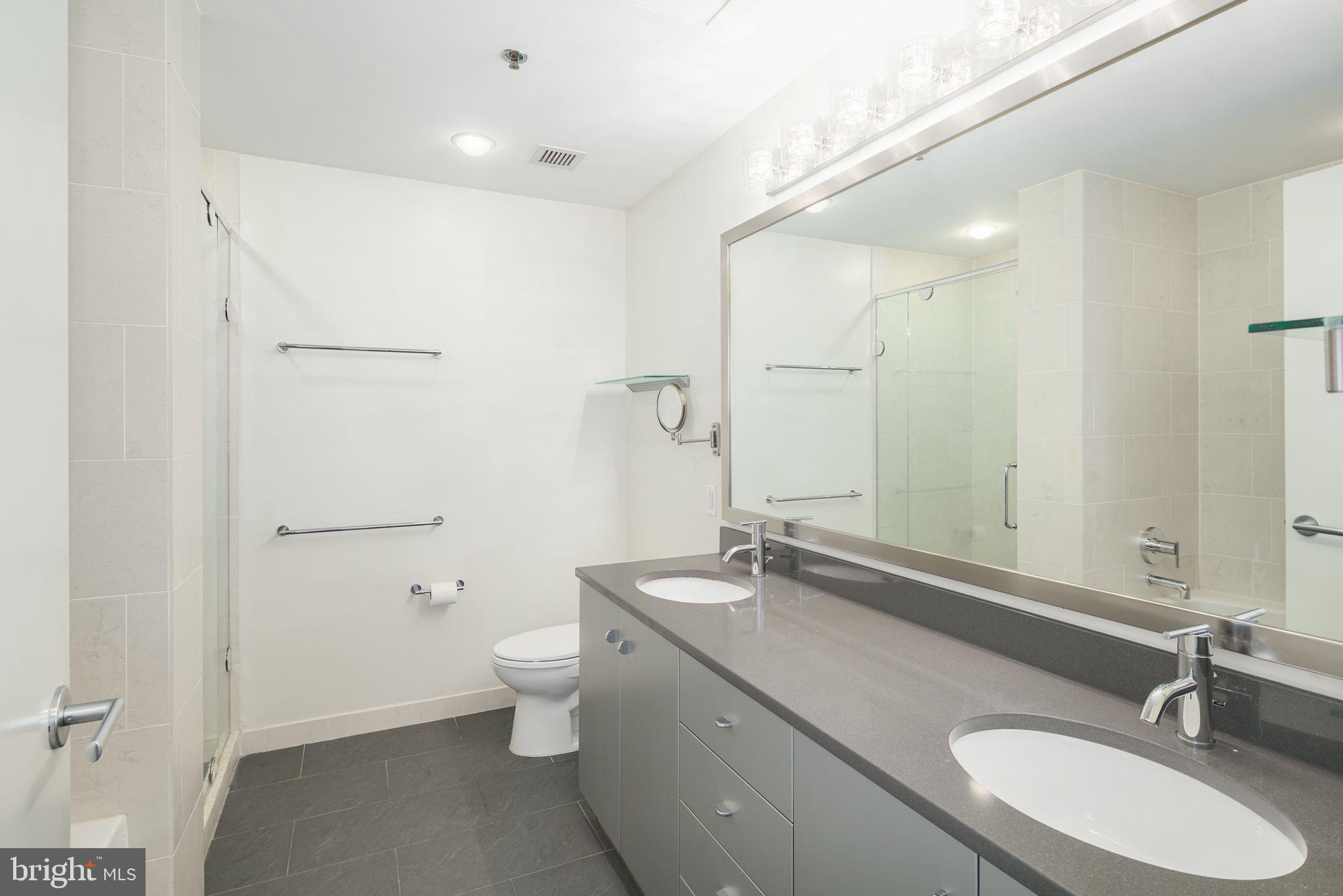 2101 Market STREET Unit: 2302