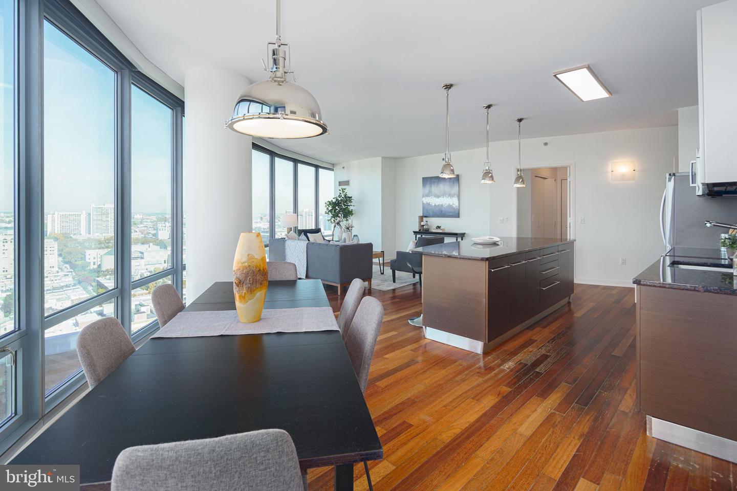 2101 Market STREET Unit: 2302
