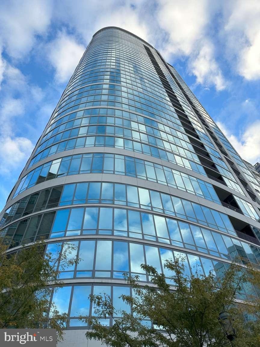 2101 Market St #3506