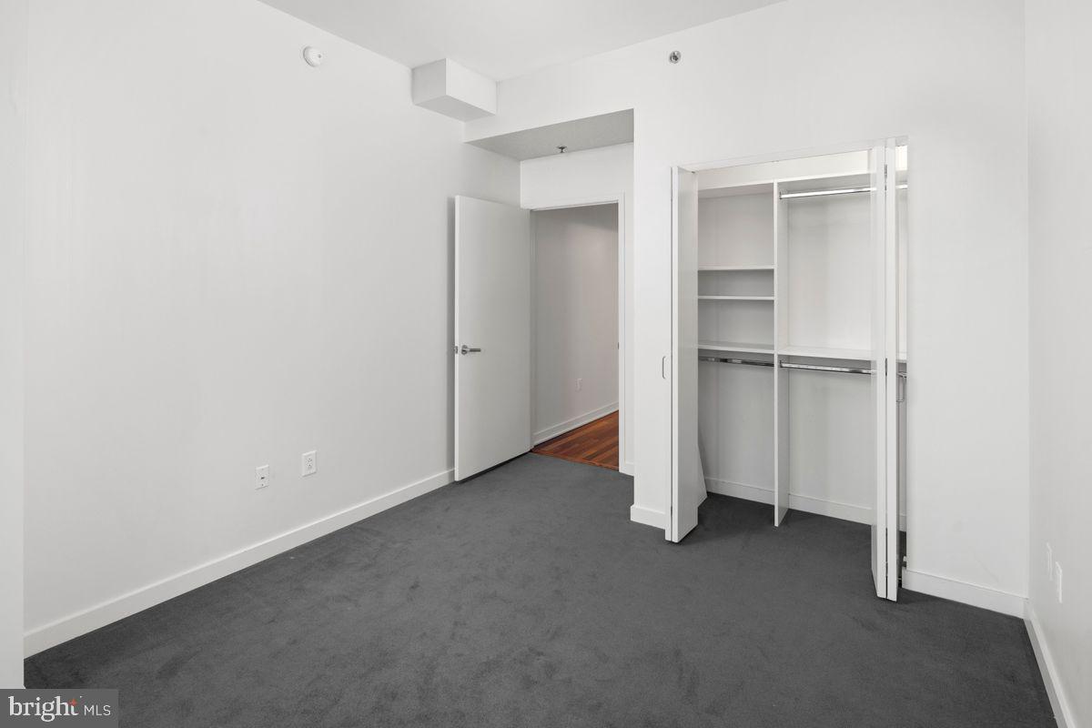 2101 Market Street Unit: 3902