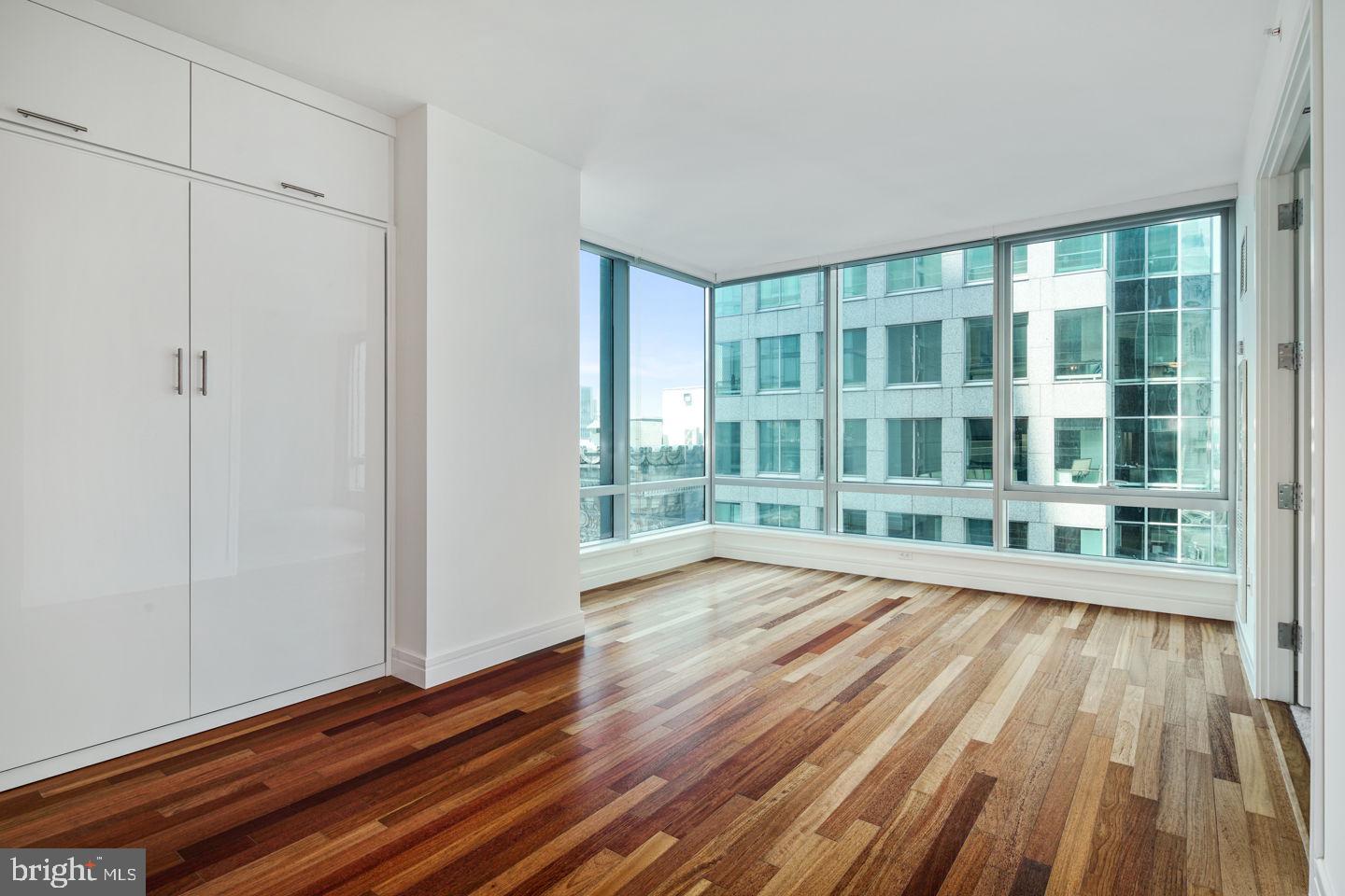1414 S Penn Sq #23g