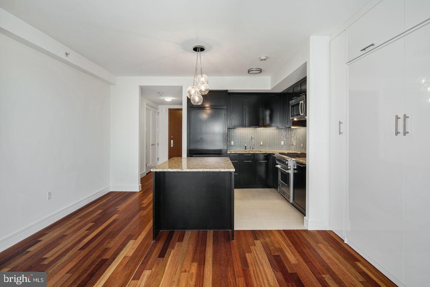 1414 S Penn Sq #23g