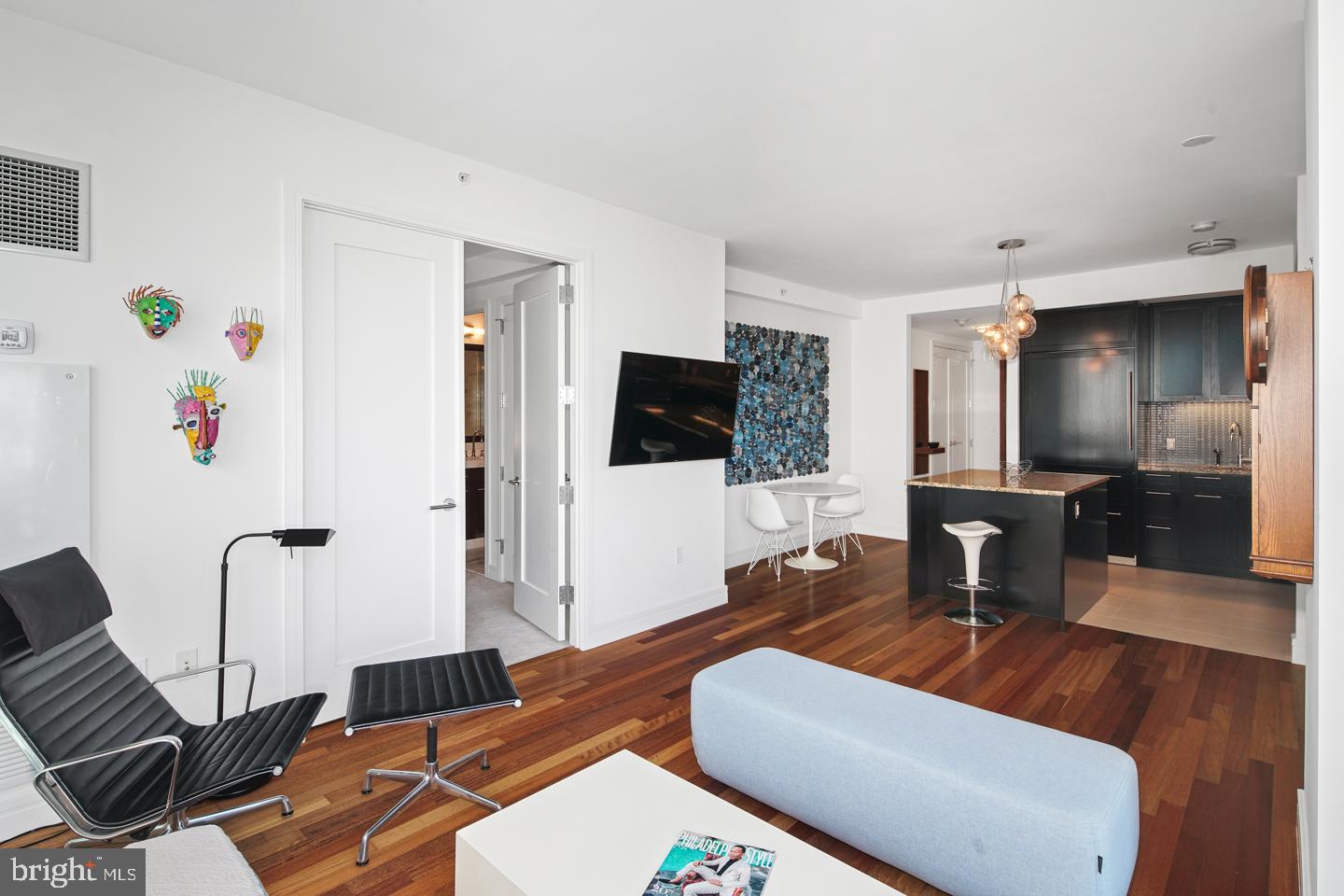 1414 S Penn Sq #23g