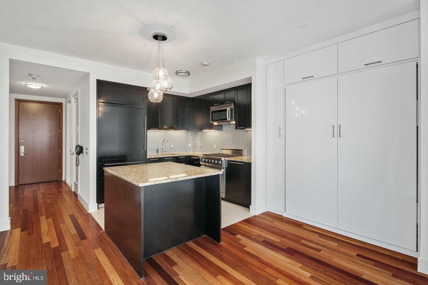 1414 S Penn Sq #23g