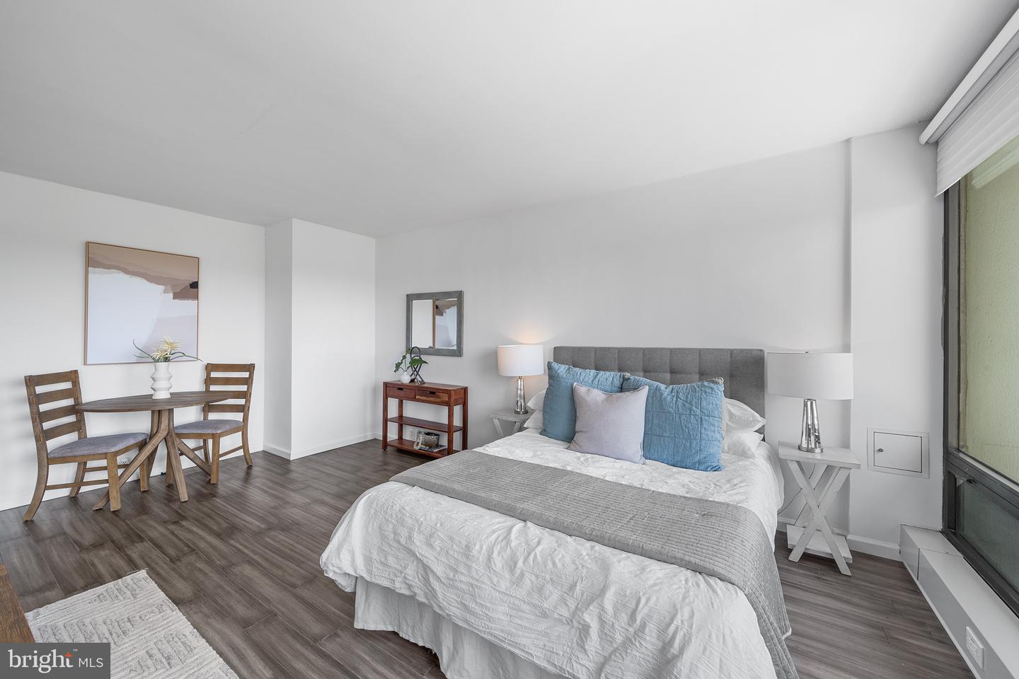 220 Locust St #5es